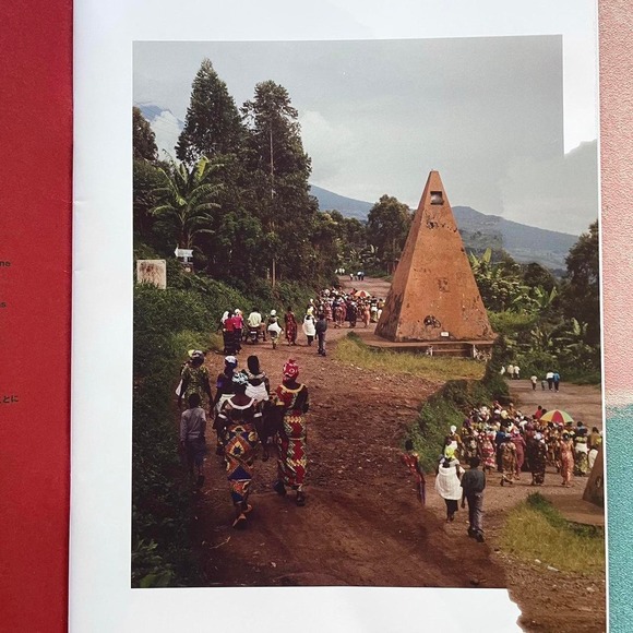 Comme des Garçons photo Book collection - Picture 3 of 7